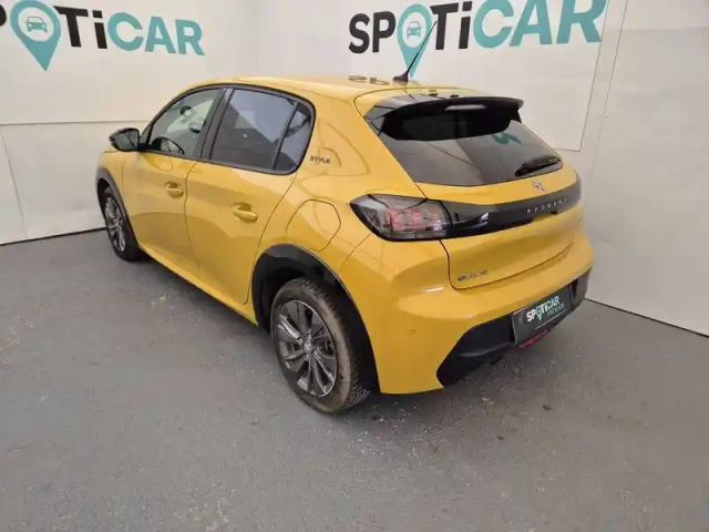 Peugeot 208 electrique 50 kwh 136ch — photo 7