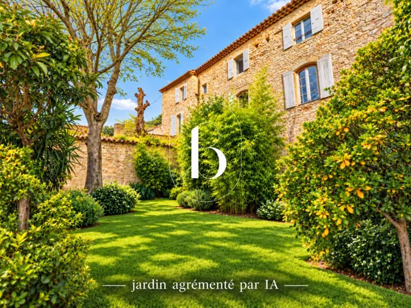Maison de village 11 pièces 240 m²