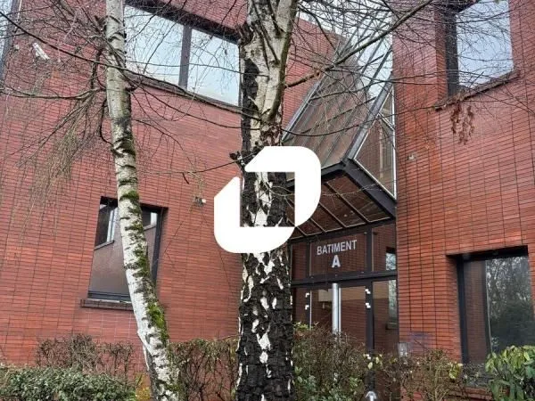 Bureau 332 m²