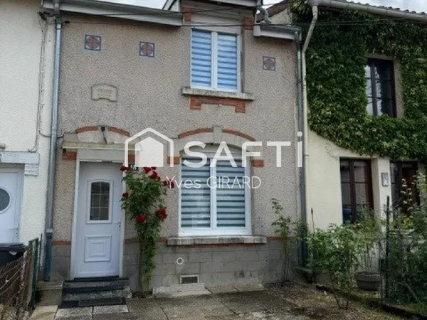 MAISON DE VILLAGE RENOVEE