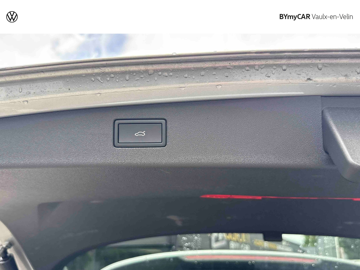 Volkswagen Tiguan 1.5 eHybrid 204ch DSG6 — photo 16