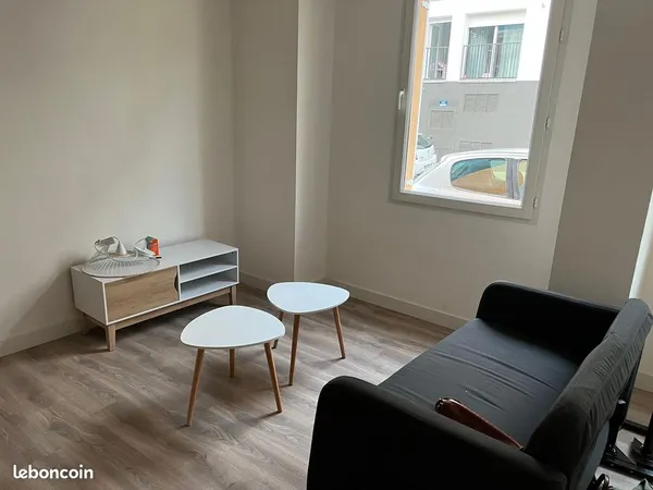 Loue chambre dans appartement 3 pièces