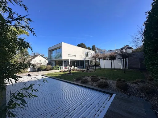 Villa 6 pièces 250 m²