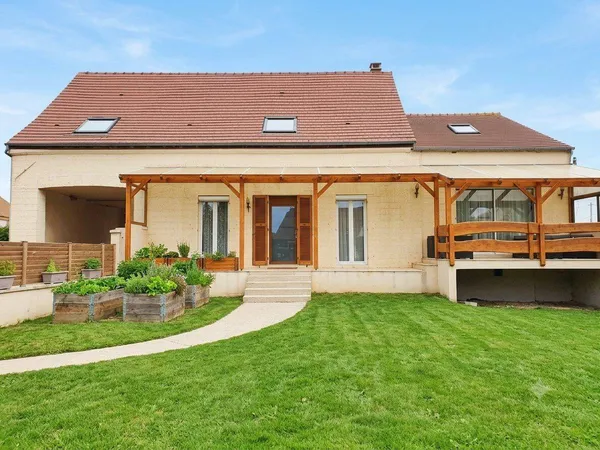 Maison 9 pièces 200 m²