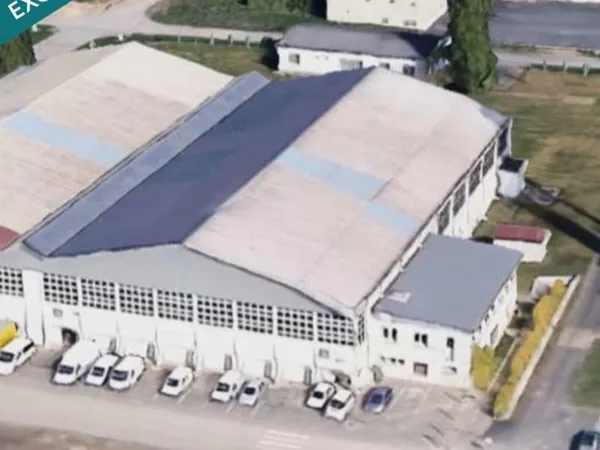 Bâtiments de stockage sur cite de 2900M2