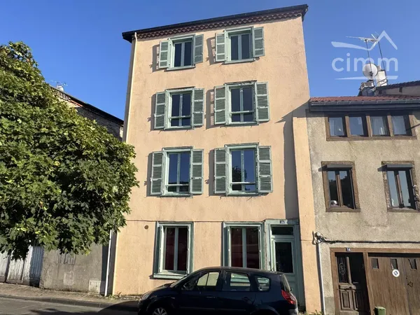 IMMEUBLE DE RAPPORT – 4 APPARTEMENTS – AMBERT