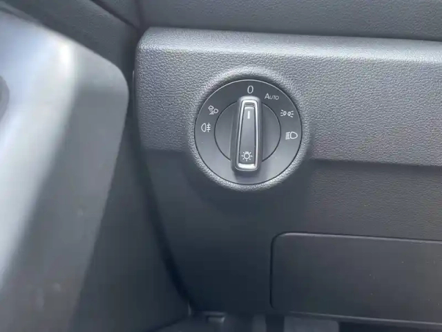 Volkswagen T-Roc cabriolet 1.5 tsi evo2 150 start/stop dsg7 — photo 35