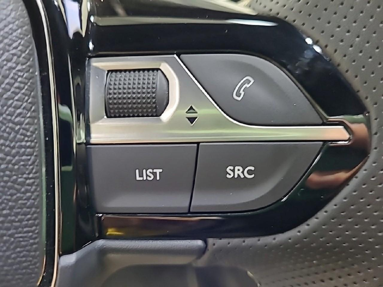 Peugeot 2008 hybrid 145 ch e-dcs6 gt — photo 20