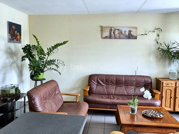 Maison 4 pièces 196 m²
