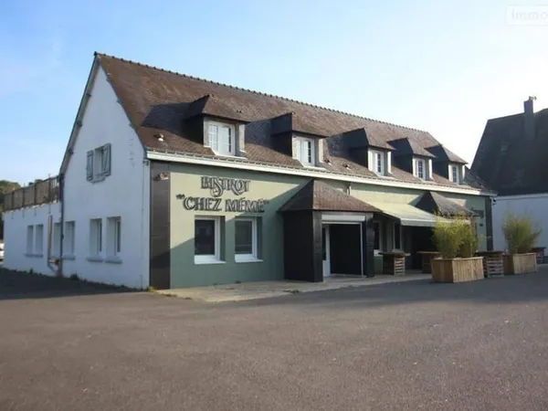 Local commercial 4 pièces 498 m²