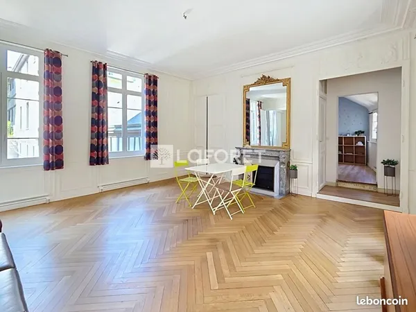 Appartement 5 pièces 153 m²