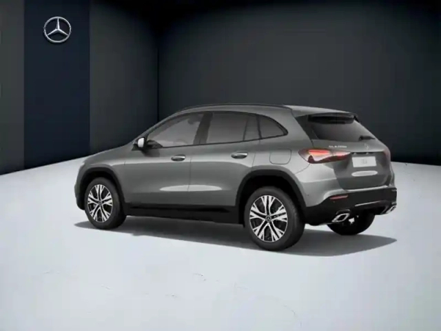 Mercedes Gla 200 d progressive line — photo 23