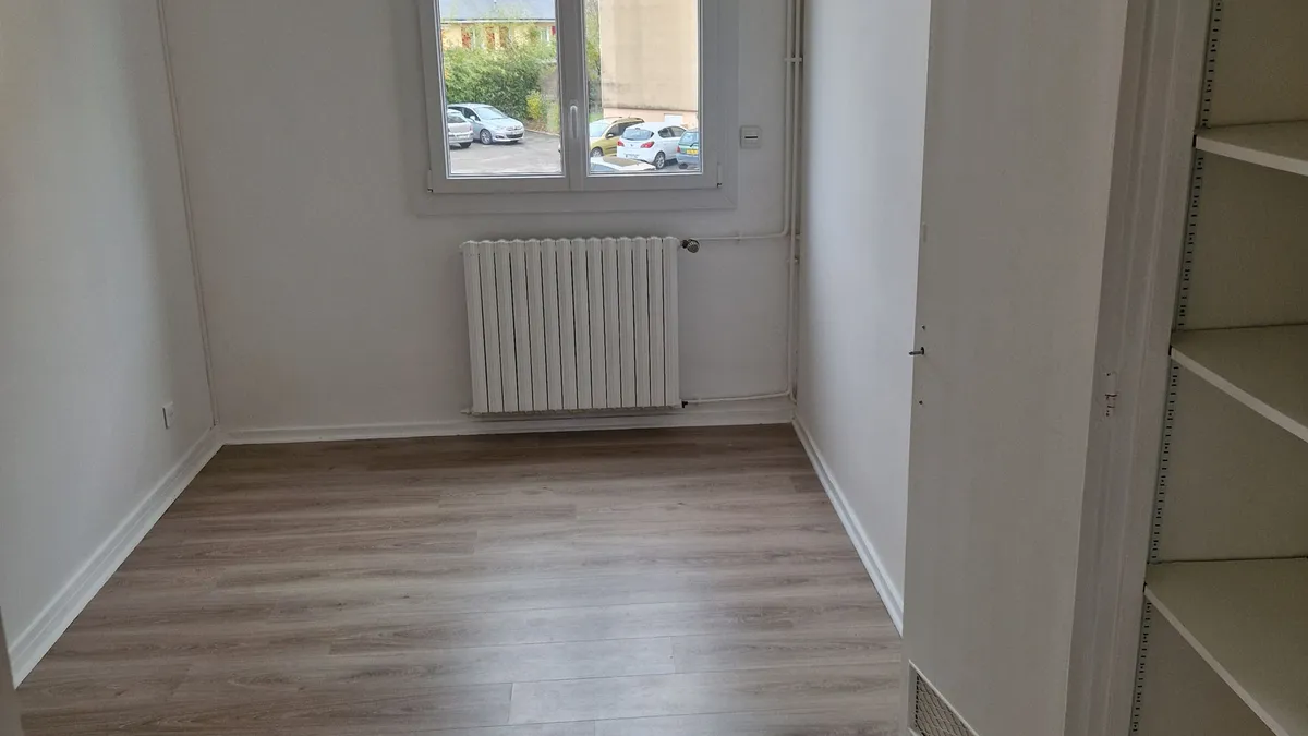 Photo 3