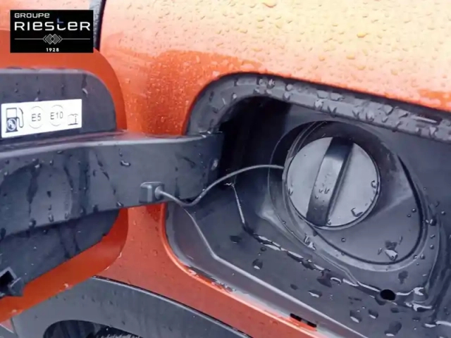 Citroën C4 puretech 130 s&amp;s eat8 — photo 95