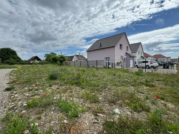 TERRAIN CONSTRUCTIBLE ET VIABILISÉ CERNAY ZONE ANRU