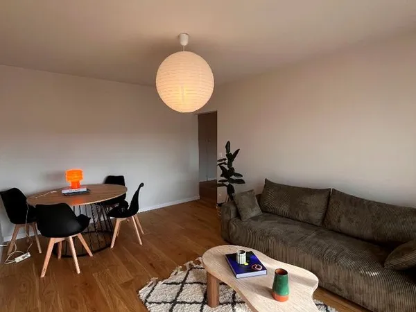T2 meublé rénové 52 m² - Balcon vue Semnoz, plein sud - Annecy centre