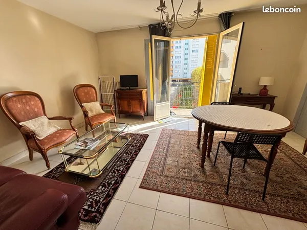 Colocation Blois : Chambre disponible