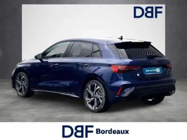 Audi A3 pi sportback 40 tfsi e 204 ch s troni — photo 2