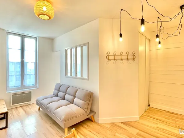 Studio 1 pièce 27 m²