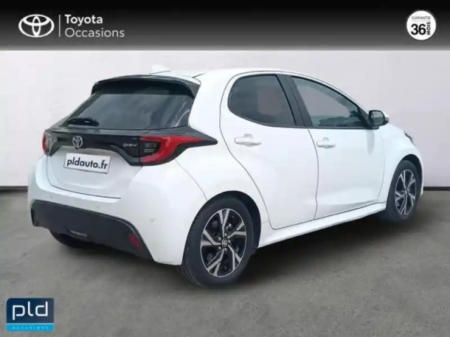 Toyota Yaris 116h design 5p my25 — photo 3