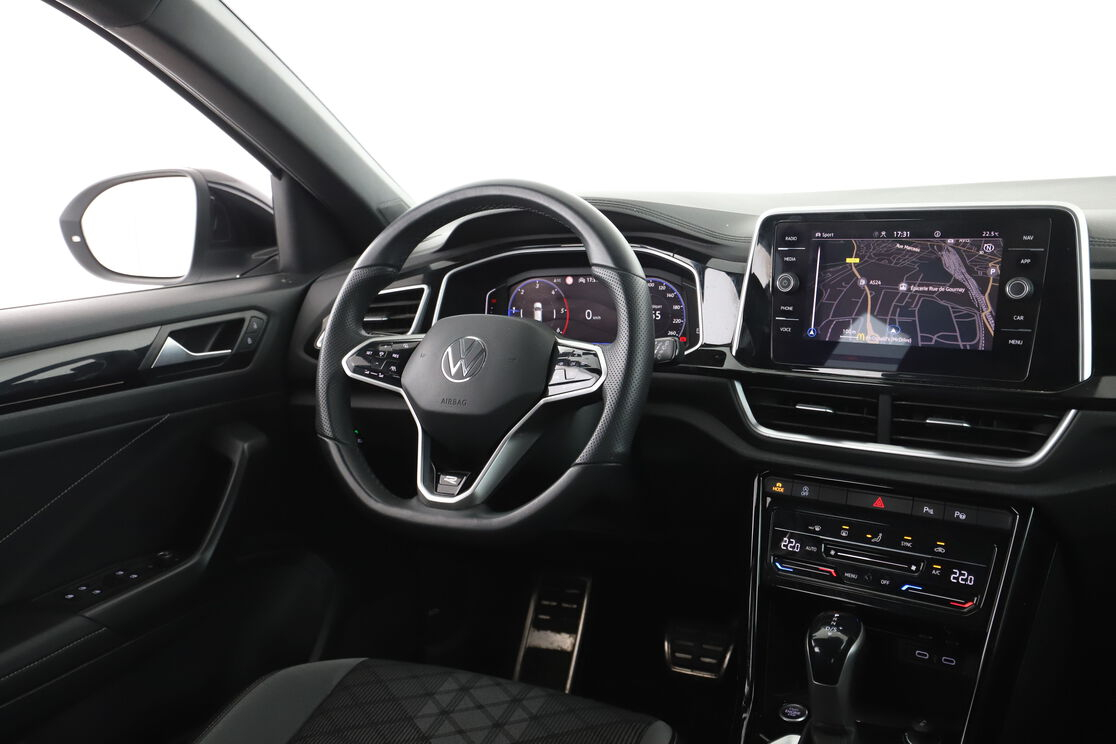 Volkswagen T-Roc 2.0 TDI R-Line DSG7 — photo 12