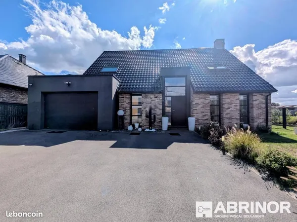 Maison 5 pièces 140 m²