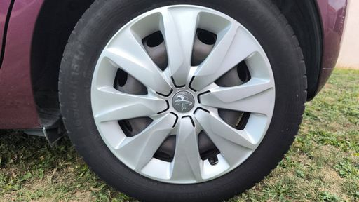 Peugeot 108 1.0 VTi 72 BMP5 - Style – 2018 – 19586 km – Essence – Boîte Robotisée — photo 9