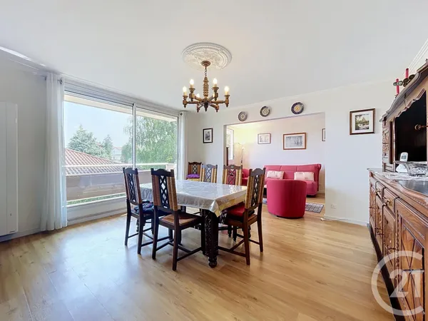 Appartement 4 pièces 80 m²