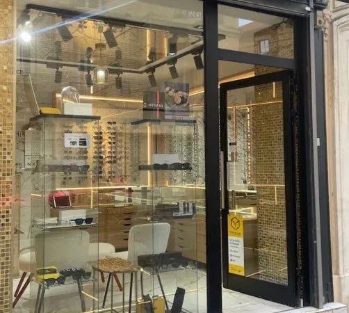 à louer - local commercial de 20 m² à proximité de beaugrenelle (paris 15e)