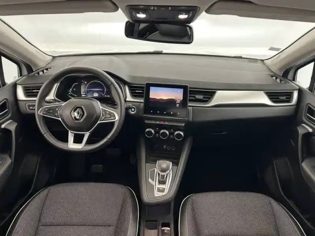 Renault Captur e-tech 145 - 21 — photo 128