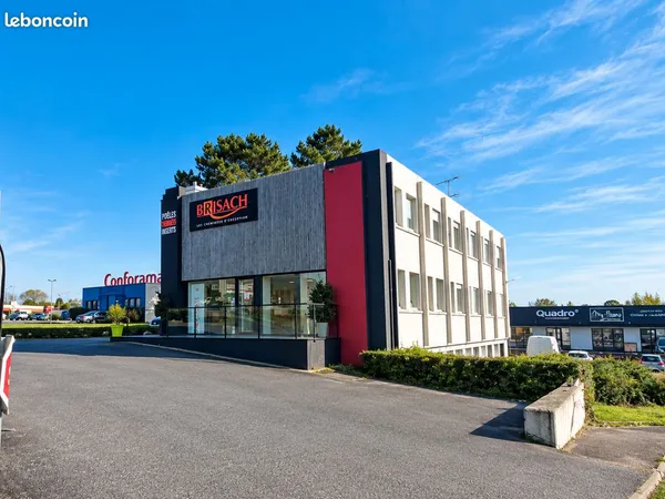 Local 450 m² QUIMPER