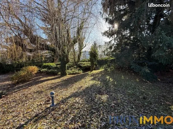 Terrain 537 m² Voiron