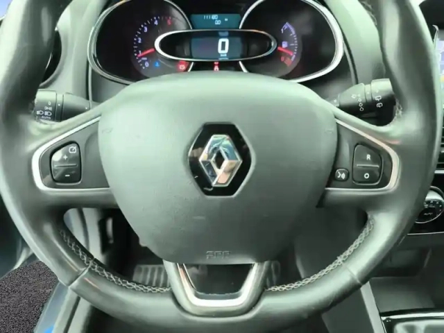Renault Clio dci 90 e6c limited — photo 19