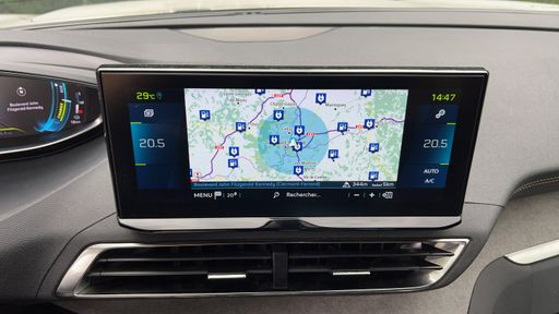 Peugeot 3008 1.6 THP 225 Hybrid-e EAT8 - Gt Pack – 2022 – 90989 km – Hybride rechargeable – Boîte Automatique — photo 10
