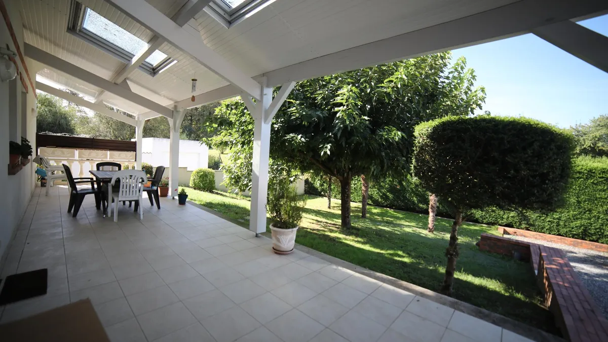 Photo 4