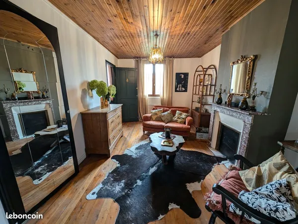 Duplex de charme rénové - Possibilité meublé ou non - 80 m² au sol - Avec vue - Possibilité 2 chambr