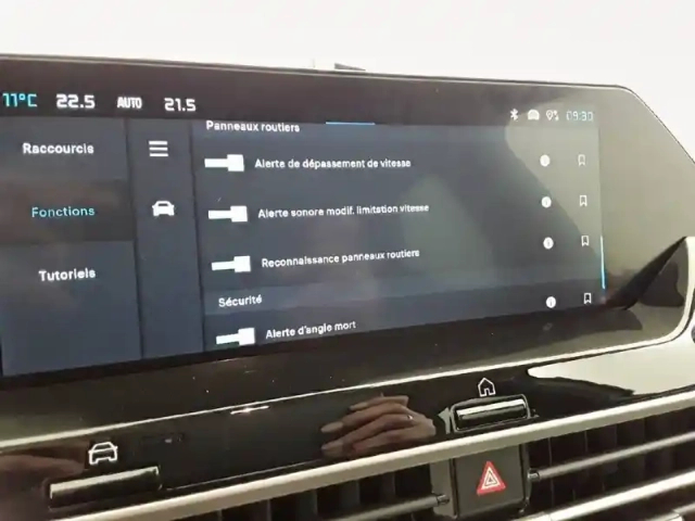 Citroën C4 hybride 136 e-dcs6 — photo 21