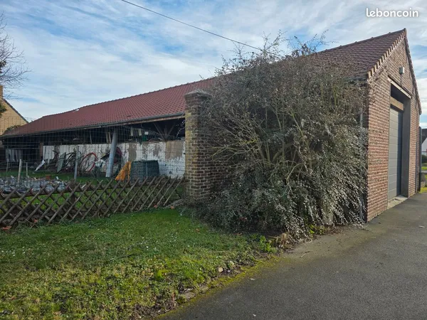 Hangar 200 m2