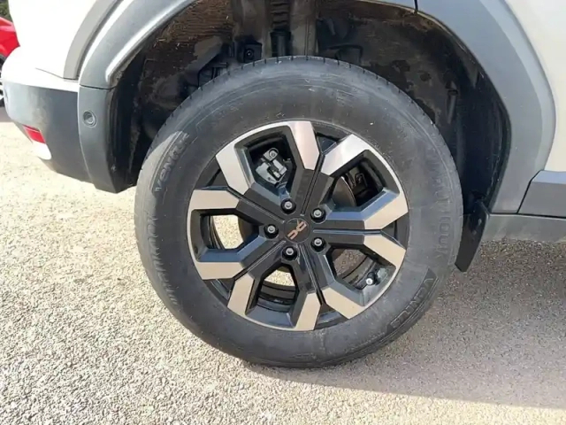 Dacia Duster tce 130 4x2 — photo 4