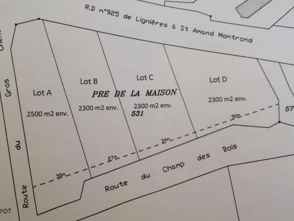 Terrain 2300 m² Nozières
