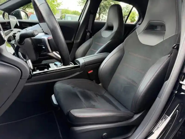 Mercedes Classe A 200 amg line — photo 27