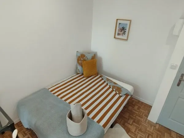 Suite studio cocooning prés CGD
