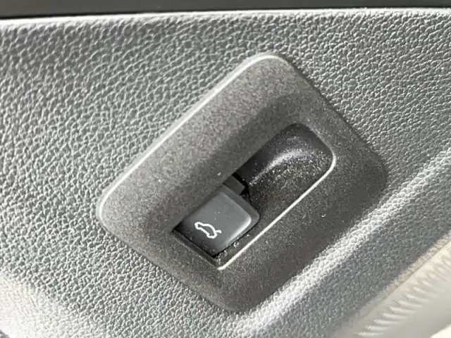 Volkswagen Tiguan 2.0 tdi 150ch dsg7 — photo 14