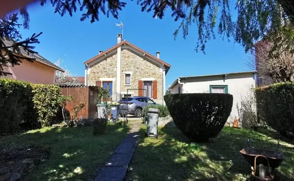 Maison À Vendre à Mandres les Roses