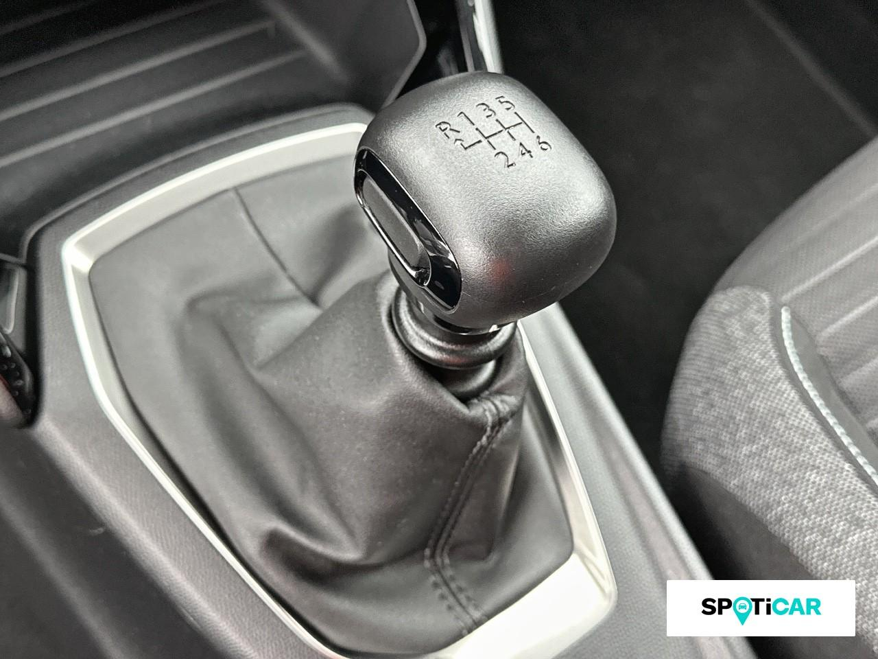 Peugeot 208 1.2 puretech 100ch s&s style 118g — photo 14