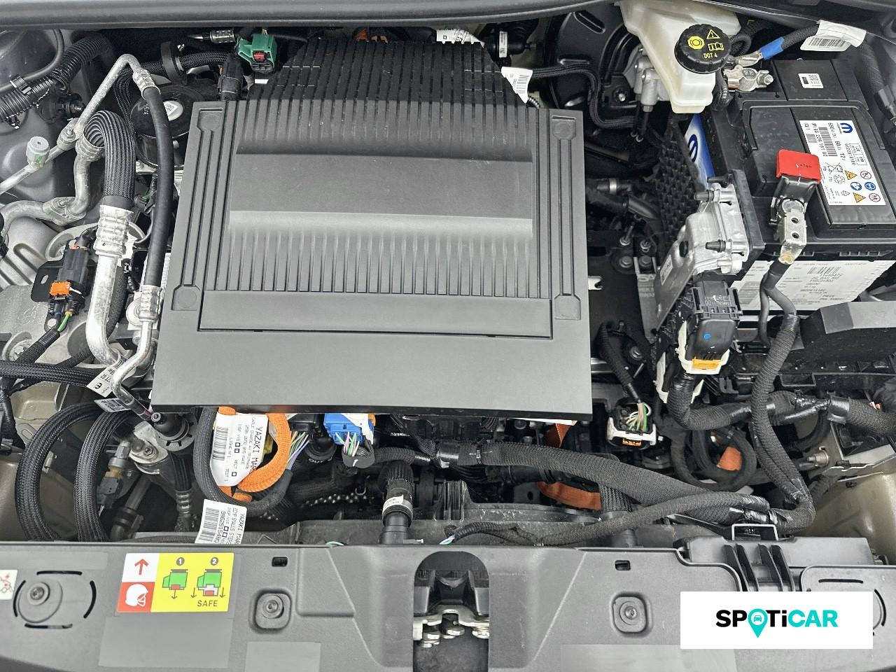 Peugeot 2008 e-2008 156ch 54 kwh allure — photo 20