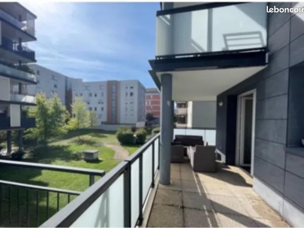 T2 meublé avec garage en sous sol