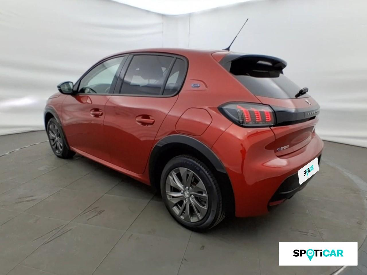 Peugeot 208 1.2 puretech 100ch s&s allure — photo 7