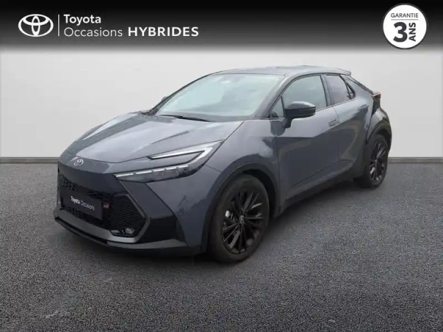 Toyota C-Hr 1.8 hybride 140ch gr sport — photo 1