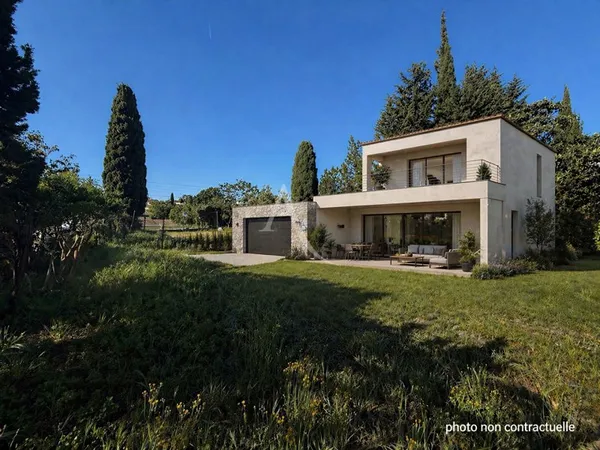 Terrain Istres 606 m2